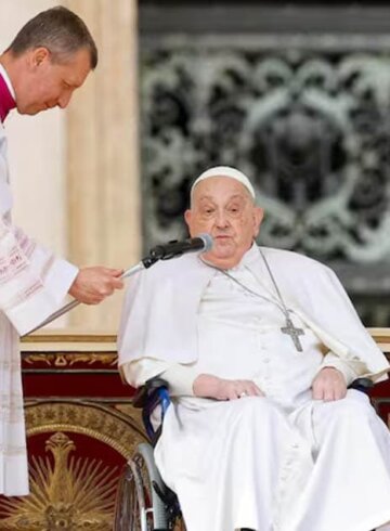 Papa en un evento