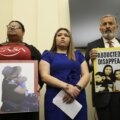 Esposa del hombre deportado por error defiende su inocencia