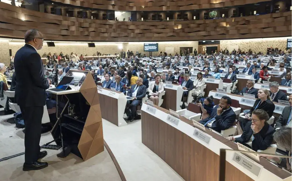 Tedros Adhanom Ghebreyesus, director general de la OMS, ayer en Ginebra durante la apertura de la 78º Asamblea Mundial de la Salud.
