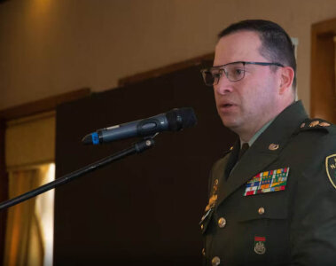 Director policía de Colombia presentando las cifras