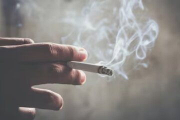 Persona fumando