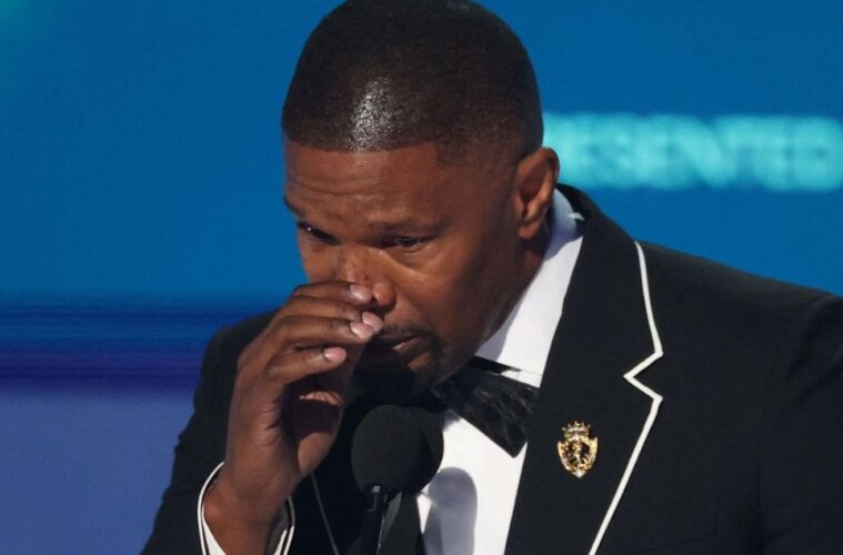 El llanto de Jamie Foxx al recibir un premio