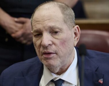 Harvey Weinstein esperando su juicio en el tribunal de New York