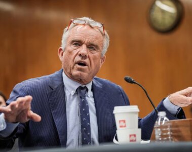 El secretario de Salud, Robert F. Kennedy Jr., en una comparecencia en el Senado el pasado 20 de mayo.