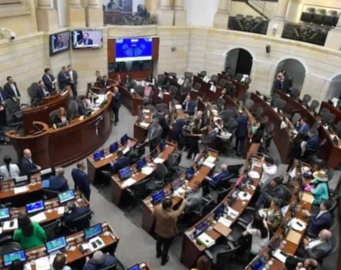 Senado de Colombia discutiendo la reforma laboral
