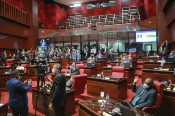 Insisten en un Código Penal viejo, sin causales y sin castigo firme