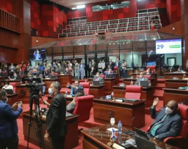 Insisten en un Código Penal viejo, sin causales y sin castigo firme
