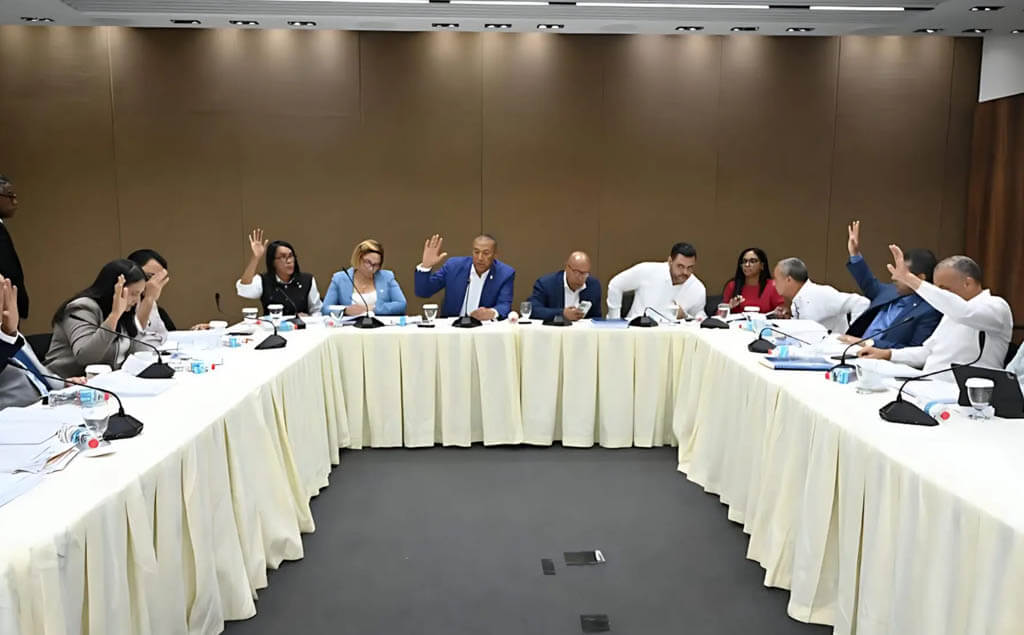 Congresistas de RD discuten sobre el código penal