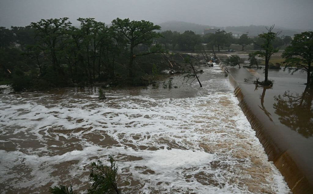 músicos envían ‘amor a Texas’ en medio de inundaciones fatales