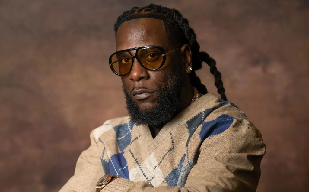 “No Sign of Weakness” de Burna Boy cumple sus sueños de estrella de rock